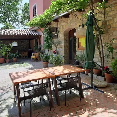 Al Giglio D'oro בית הארחה 3*